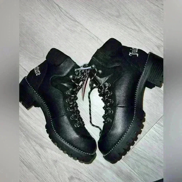 NWT juicy couture black pebbled faux leather lug boots. 7.5 - Picture 3 of 9